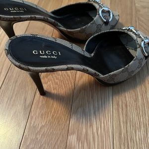 Gucci GG Monogram Logo Horsebit Heel Mule Sandals Sz 7.5 US